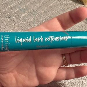 Thrive Liquid Lash Extensions Mascara - Teal